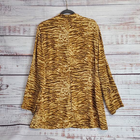Dana Buchman Silk Cheetah Blouse 18 Button Front Sweetheart Animal Print 80's - Picture 2 of 10